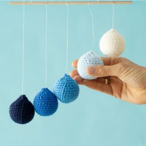 DIY Montessori Gobbi Crochet Mobile